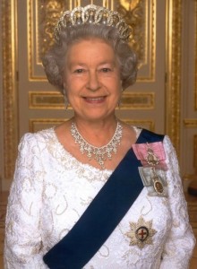 queen_elizabethwithcrown_steiff
